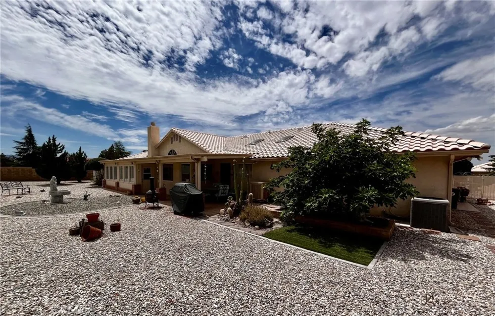 12753 Quail Covey Road Apple Valley, CA 92308