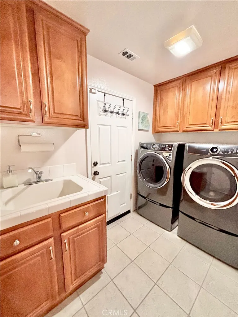 4432 Alder Circle Moorpark, CA 93021