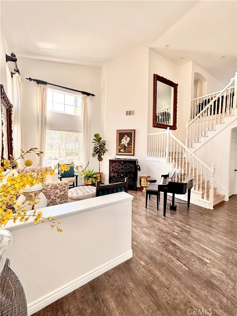 4432 Alder Circle Moorpark, CA 93021