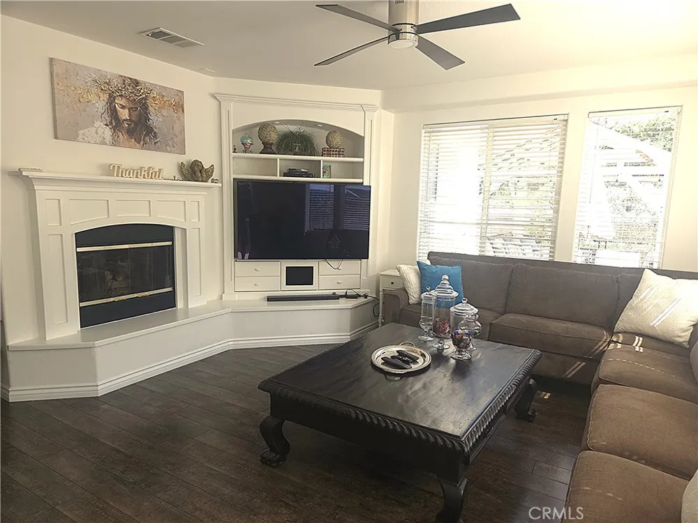 4432 Alder Circle Moorpark, CA 93021