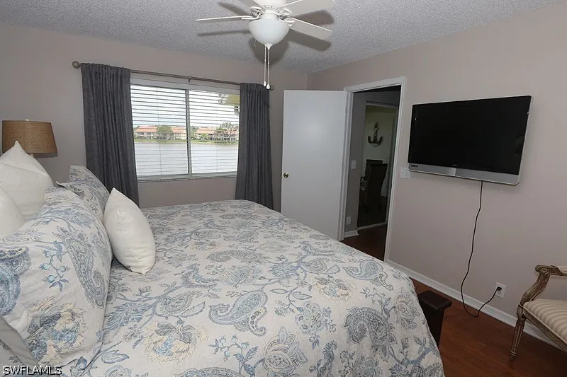 Emerald Circle #201 Naples, FL 34109