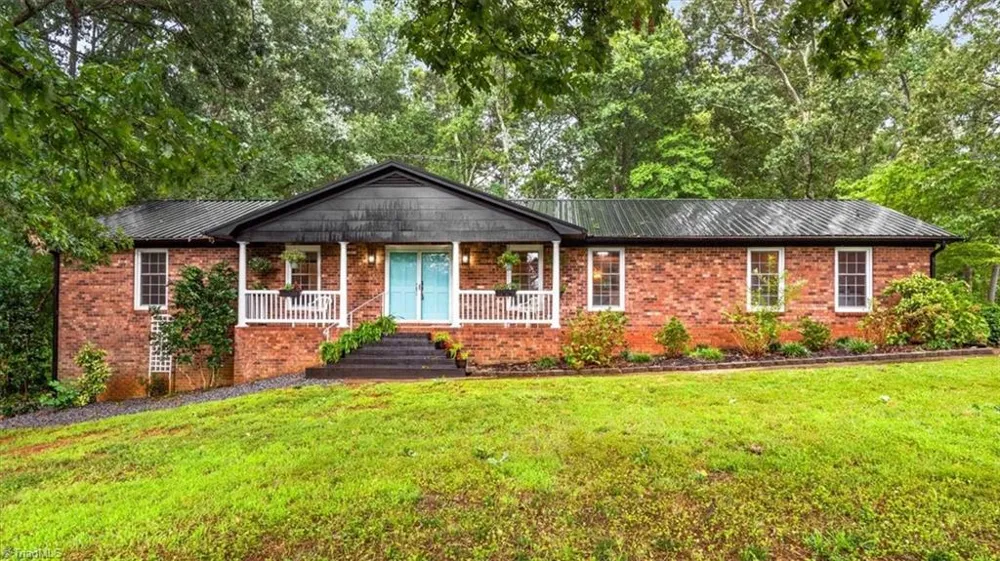 681 Foxcroft Drive Lexington, NC 27292