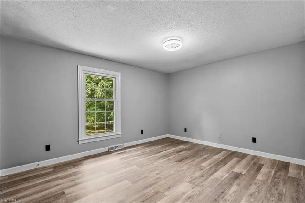 681 Foxcroft Drive Lexington, NC 27292