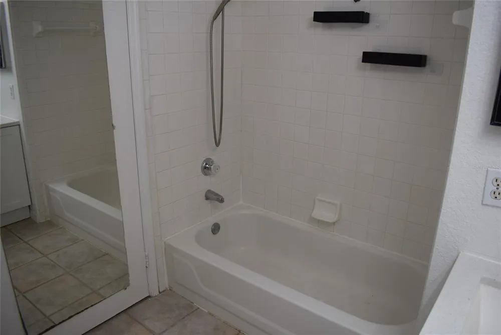 8801 LATREC AVENUE #8105 Orlando, FL 32819