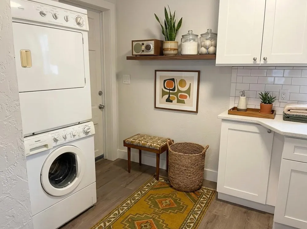 3734 BURLINGTON AVENUE #1 St Petersburg, FL 33713