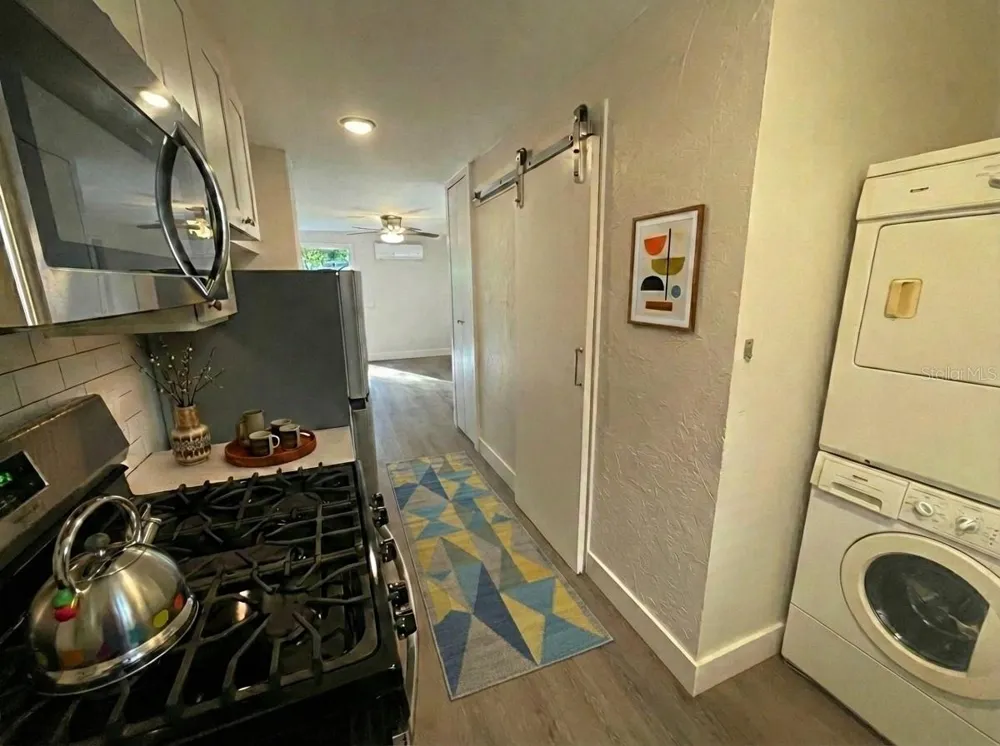 3734 BURLINGTON AVENUE #1 St Petersburg, FL 33713