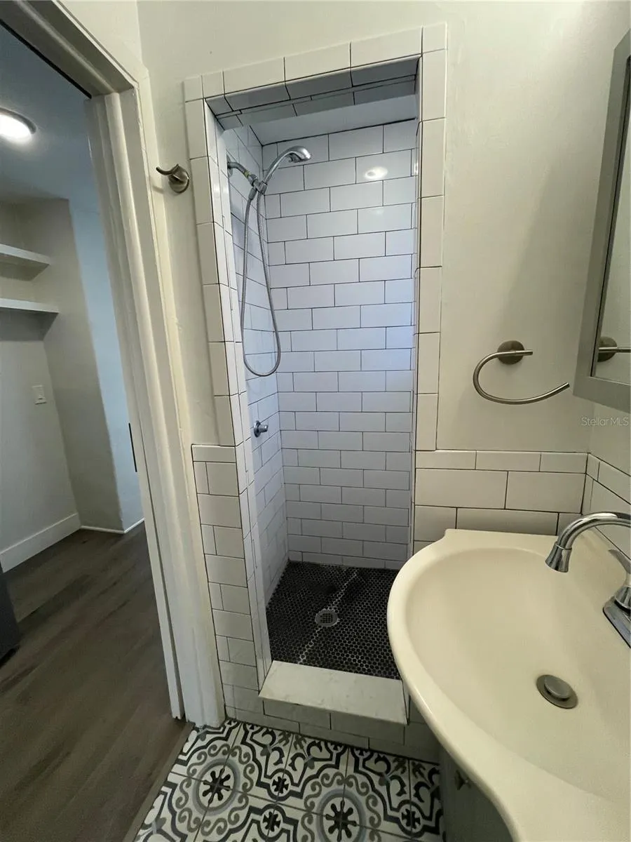 3734 BURLINGTON AVENUE #1 St Petersburg, FL 33713