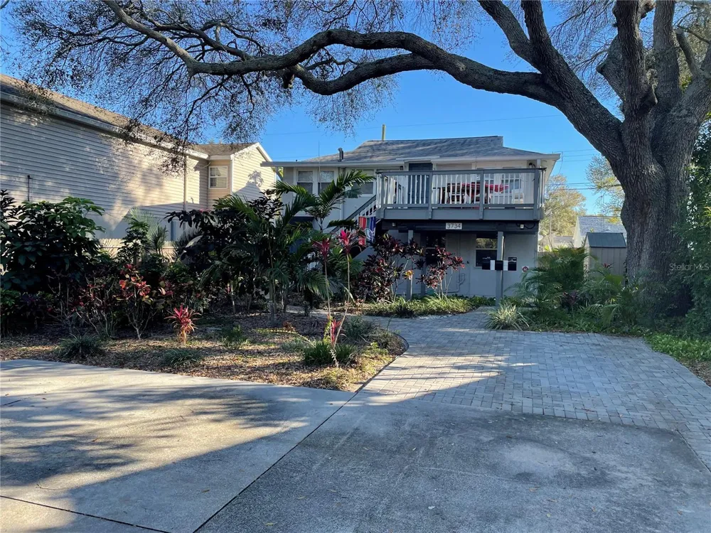3734 BURLINGTON AVENUE #1 St Petersburg, FL 33713