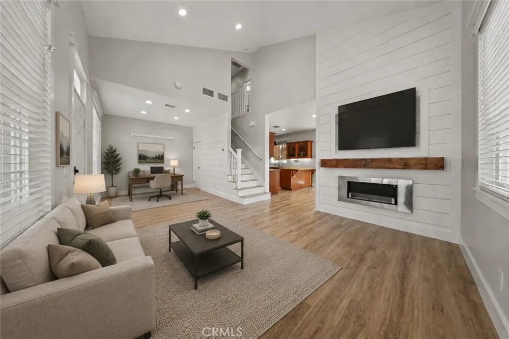 17 Calle De Los Ninos Rancho Santa Margarita, CA 92688