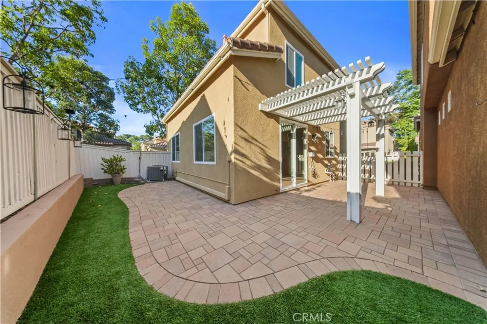 17 Calle De Los Ninos Rancho Santa Margarita, CA 92688