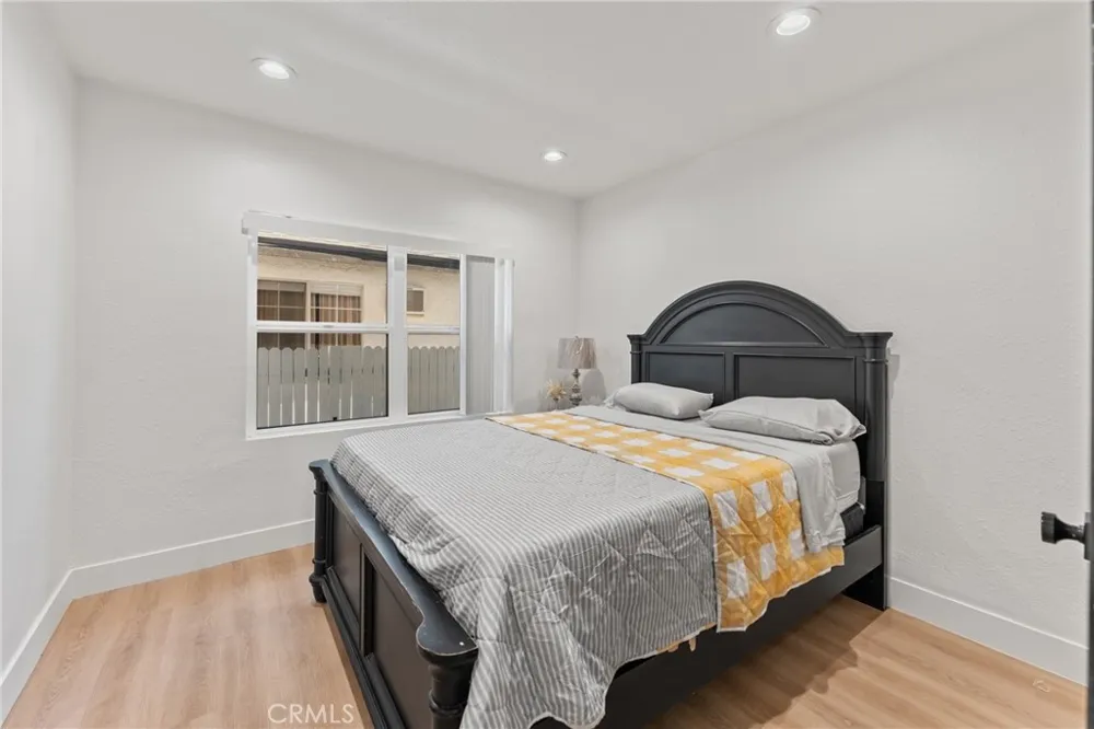 5107 Cimarron Los Angeles, CA 90062