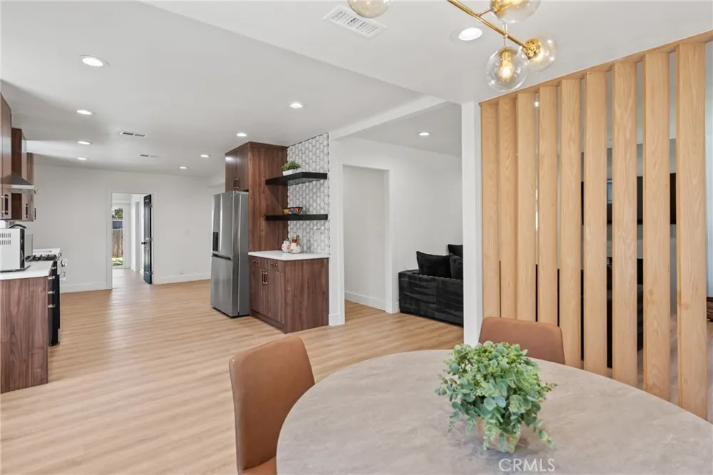 5107 Cimarron Los Angeles, CA 90062