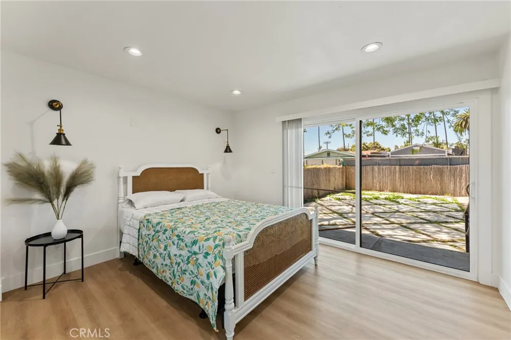 5107 Cimarron Los Angeles, CA 90062