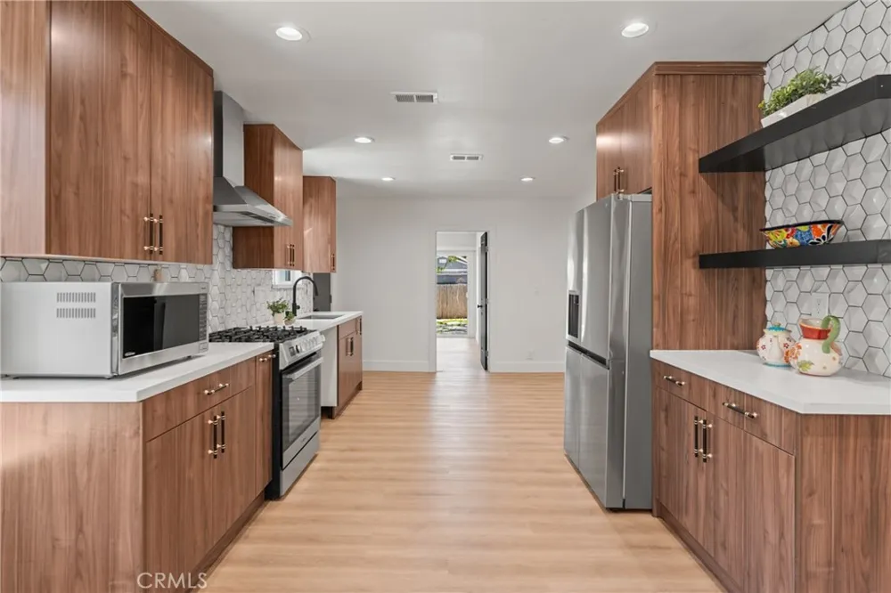 5107 Cimarron Los Angeles, CA 90062