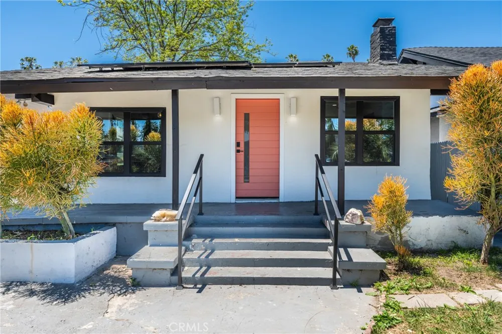 5107 Cimarron Los Angeles, CA 90062