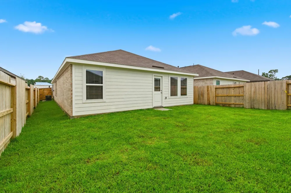 1538 Golden Iris Crosby, TX 77532
