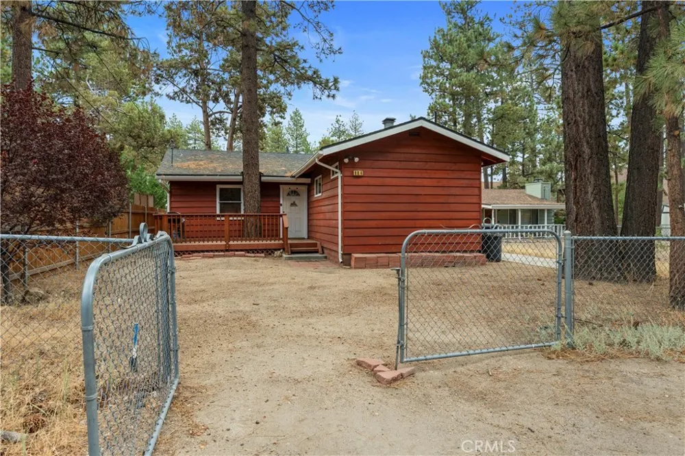 904 Michael Big Bear City, CA 92314