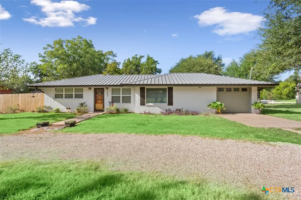 907 E Main Street Little River Academy, TX 76554