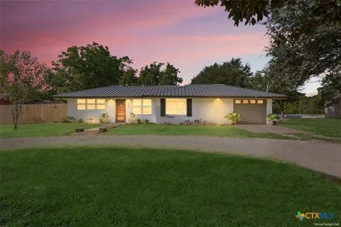 907 E Main Street