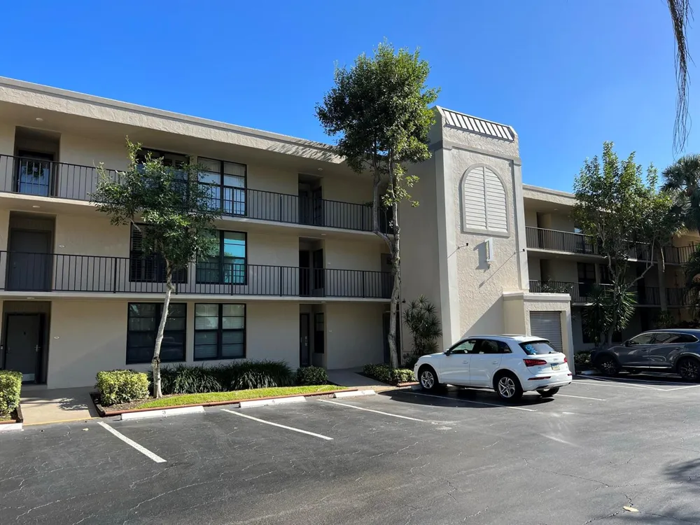 1 Royal Palm Way #3050 Boca Raton, FL 33432