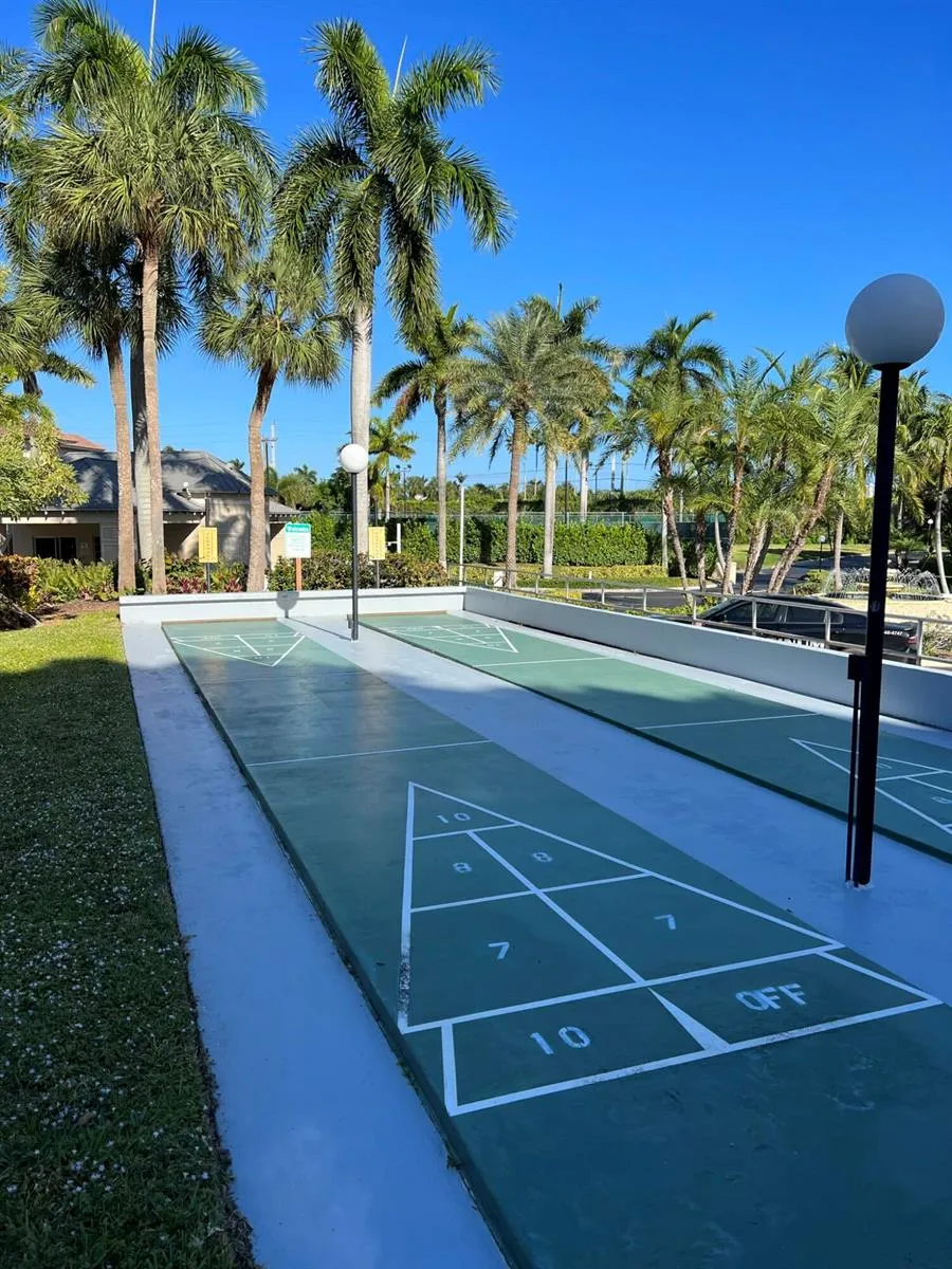 1 Royal Palm Way #3050 Boca Raton, FL 33432