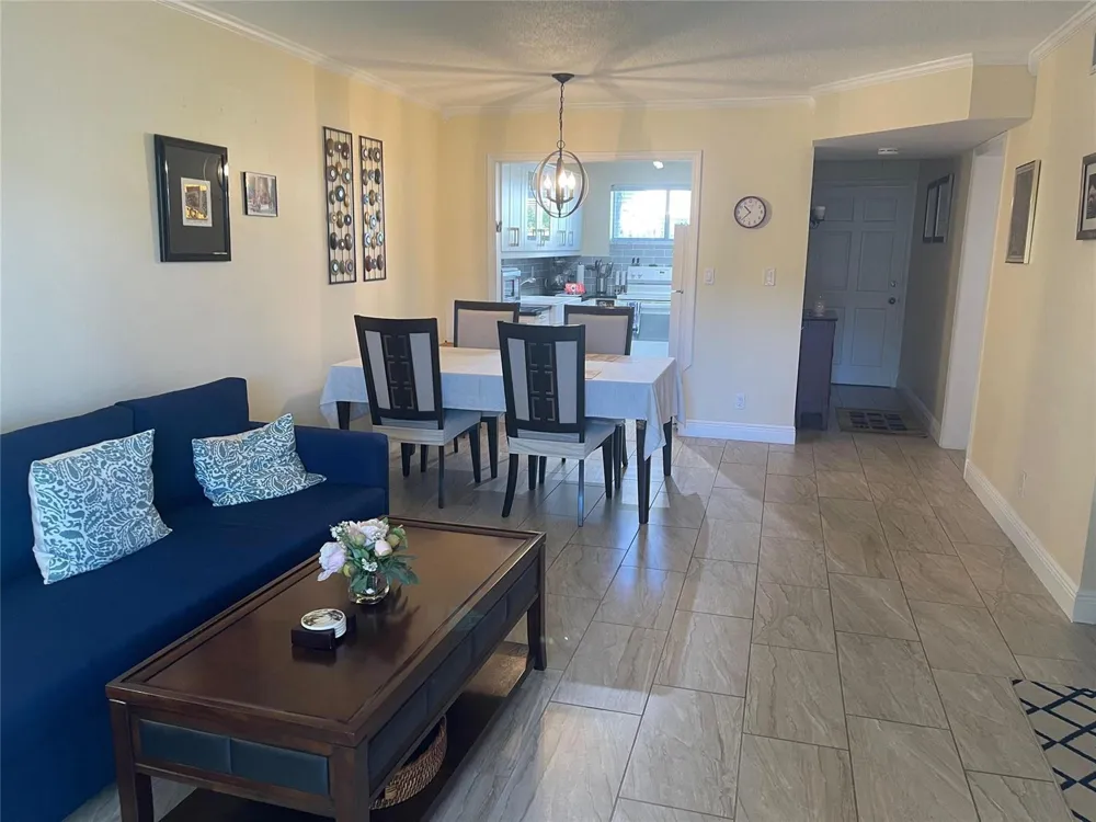 2566 S GARDEN DRIVE S #108 Lake Worth, FL 33461
