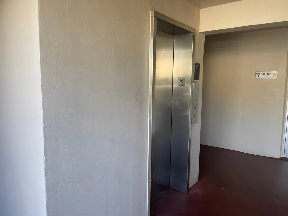 2566 S GARDEN DRIVE S #108 Lake Worth, FL 33461