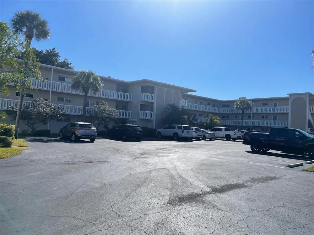 2566 S GARDEN DRIVE S #108 Lake Worth, FL 33461