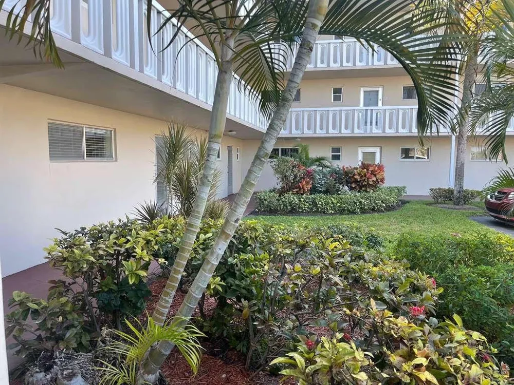 2566 S GARDEN DRIVE S #108 Lake Worth, FL 33461