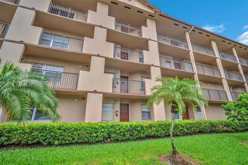 13105 SW 16th Ct #204L Pembroke Pines, FL 33027