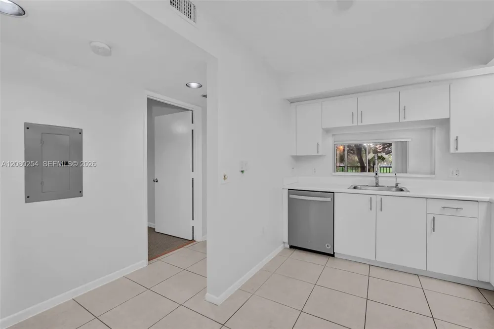 13105 SW 16th Ct #204L Pembroke Pines, FL 33027