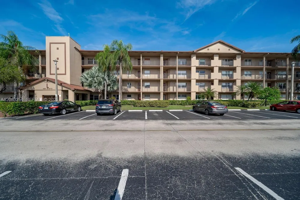 13105 SW 16th Ct #204L Pembroke Pines, FL 33027