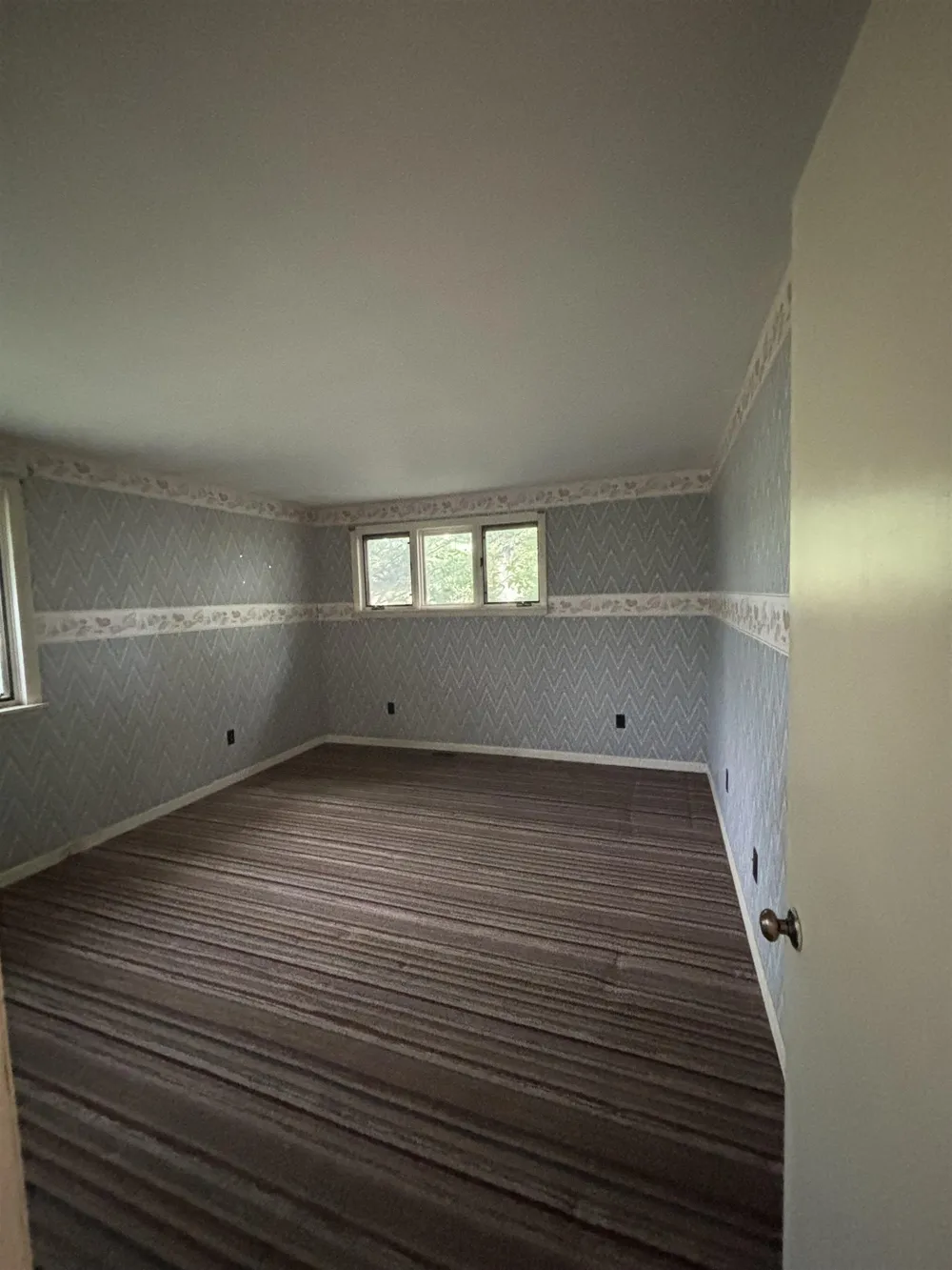 4589 Geneva Road Warren Township, MI 48618