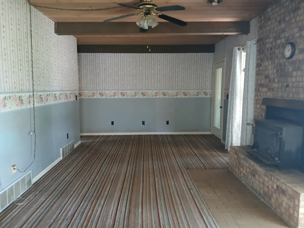 4589 Geneva Road Warren Township, MI 48618
