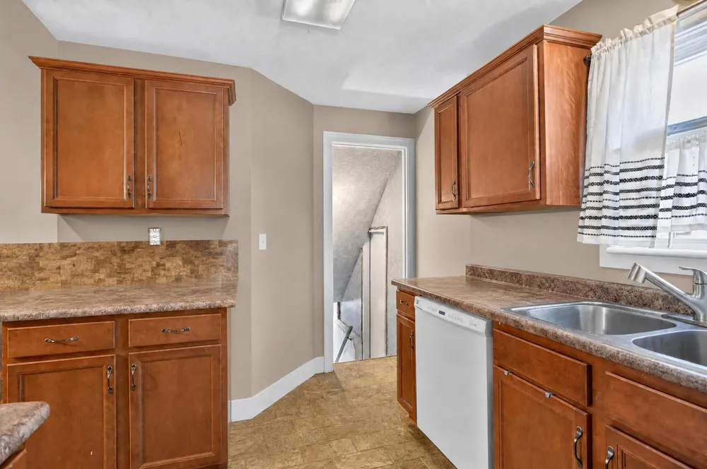 1324 E North Street Jackson City, MI 49202