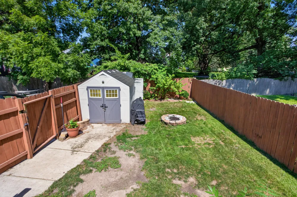 1324 E North Street Jackson City, MI 49202
