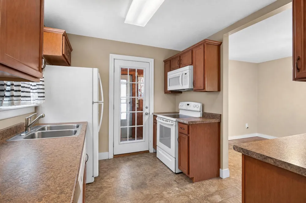 1324 E North Street Jackson City, MI 49202