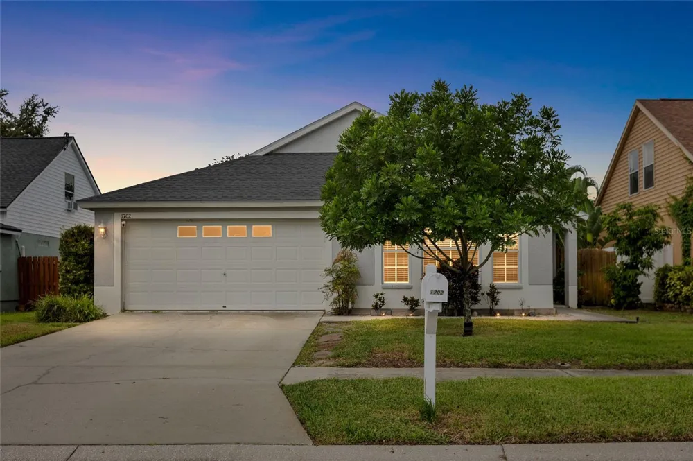 1702 MEADOW OAK LANE Tarpon Springs, FL 34689