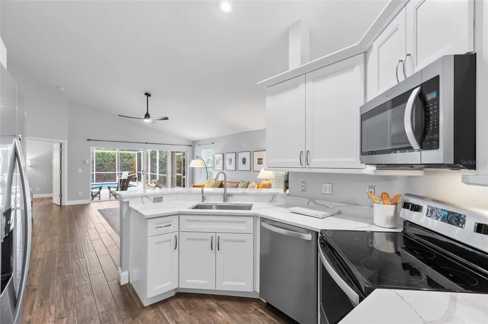 1702 MEADOW OAK LANE Tarpon Springs, FL 34689