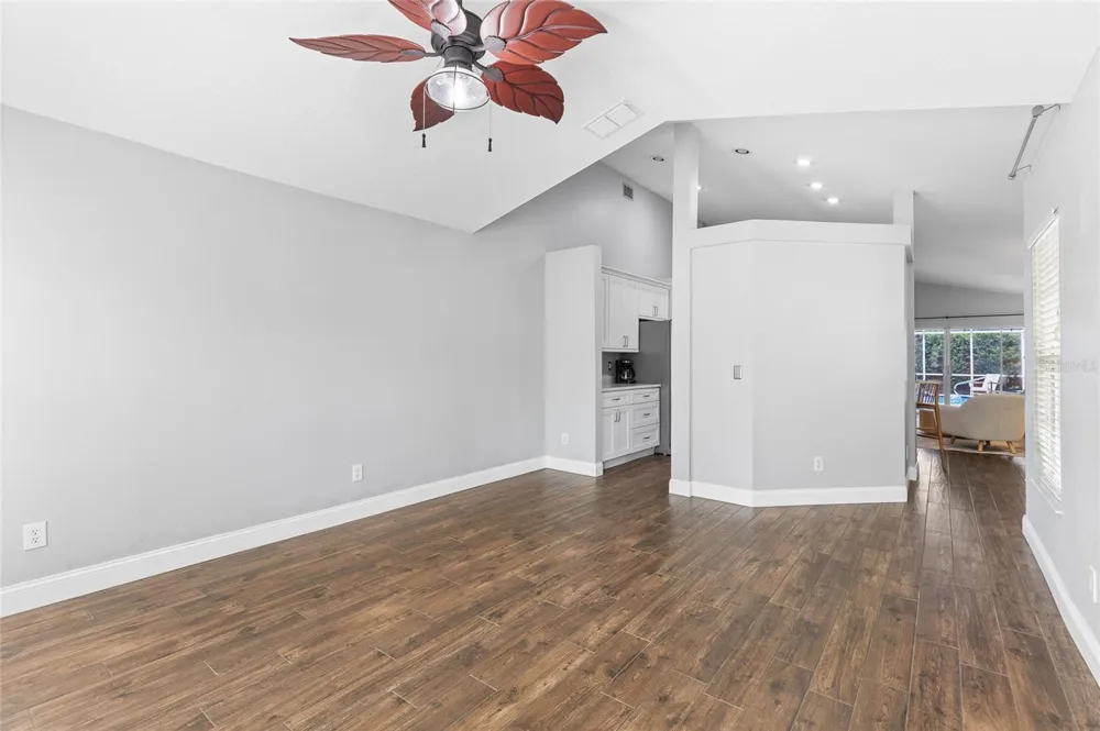 1702 MEADOW OAK LANE Tarpon Springs, FL 34689