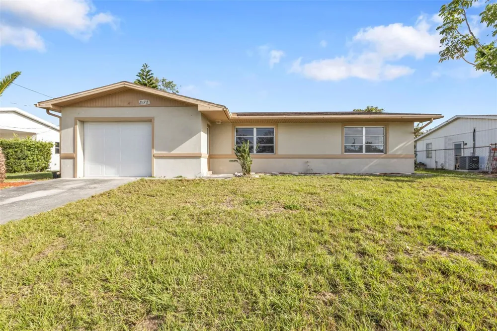 8172 TRIONFO AVENUE North Port, FL 34287