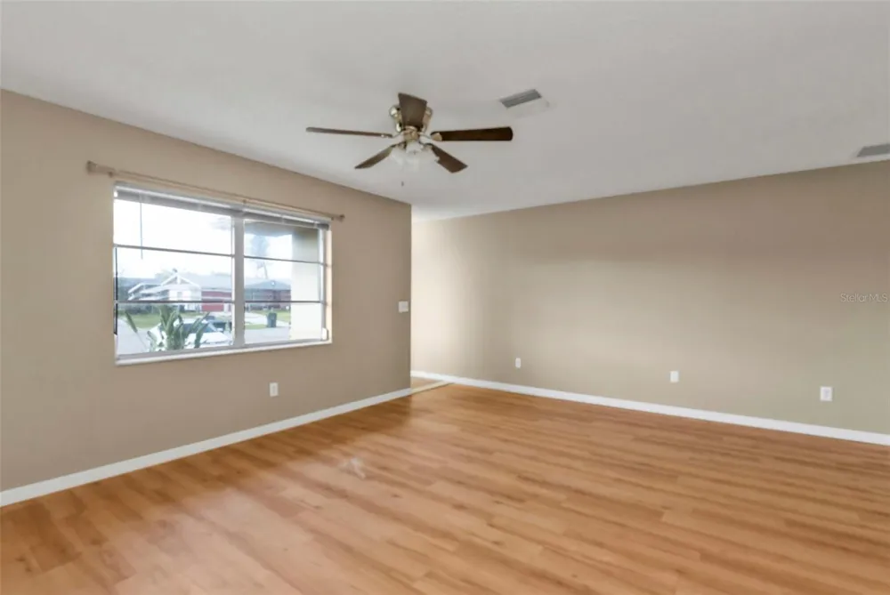 8172 TRIONFO AVENUE North Port, FL 34287