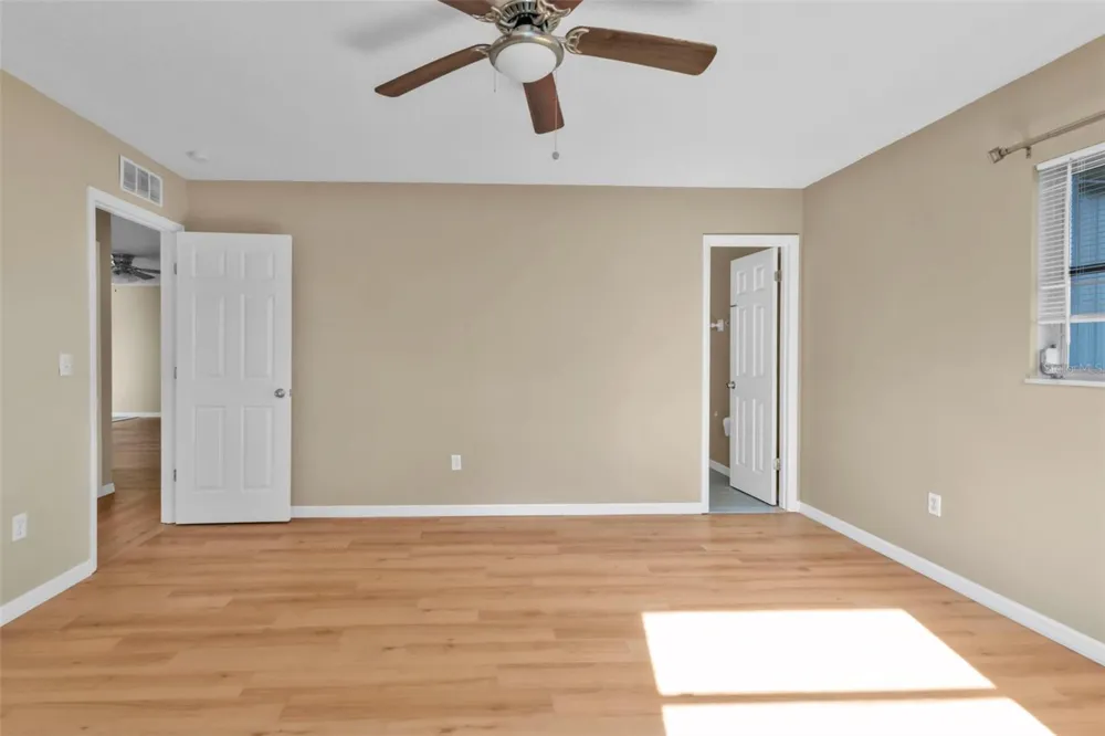 8172 TRIONFO AVENUE North Port, FL 34287