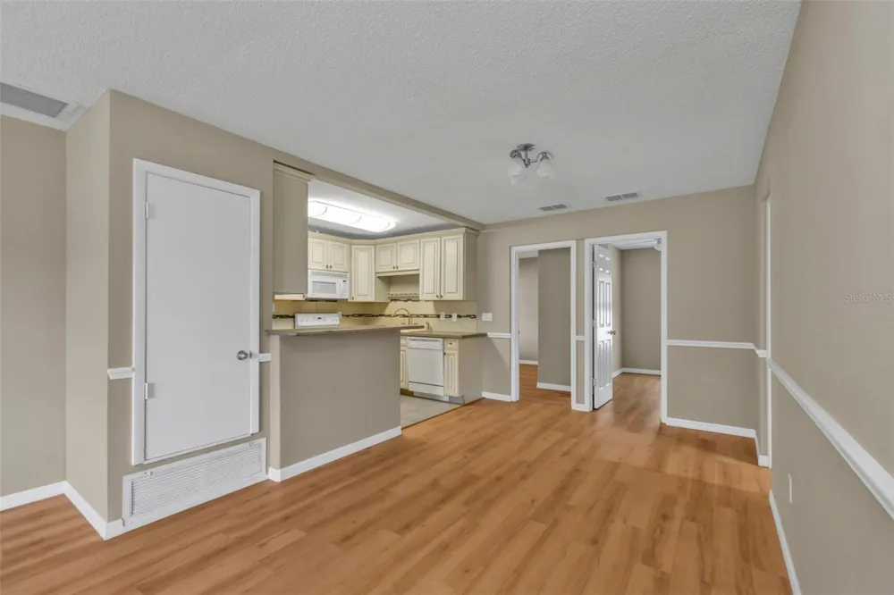 8172 TRIONFO AVENUE North Port, FL 34287