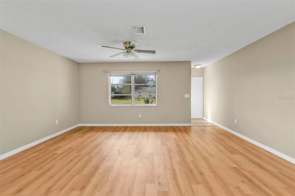 8172 TRIONFO AVENUE North Port, FL 34287