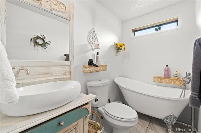 242 Poplar Lane Guffey, CO 80820