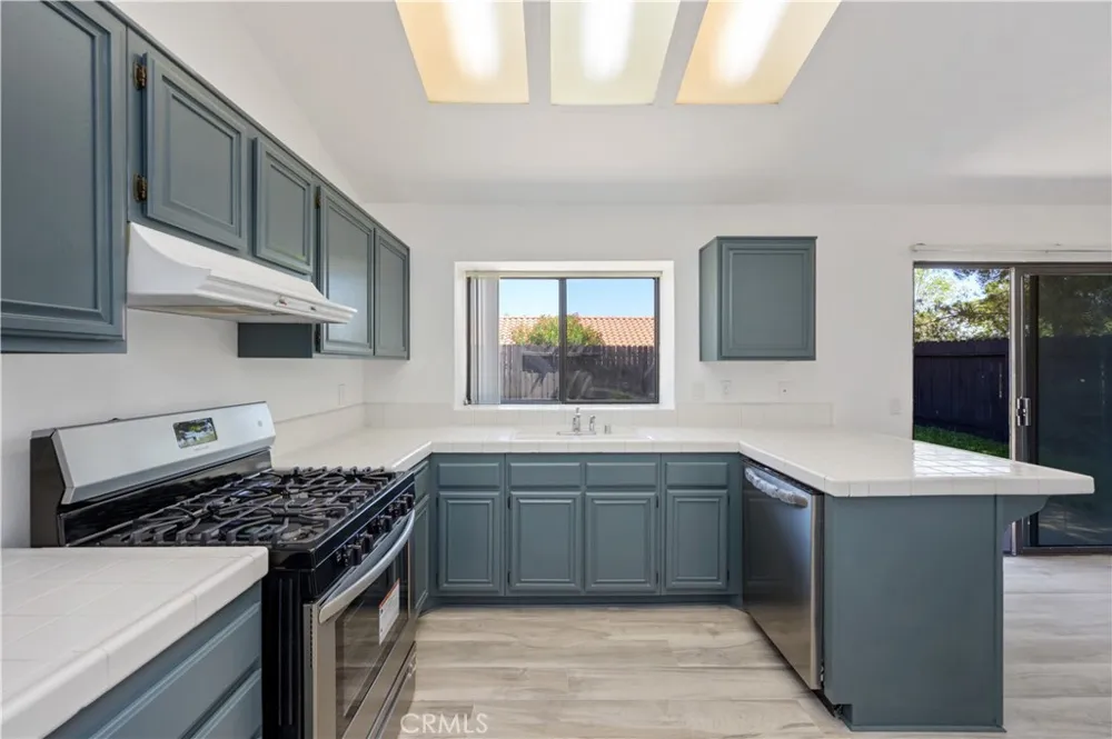 511 Big Sky Ter Palmdale, CA 93551