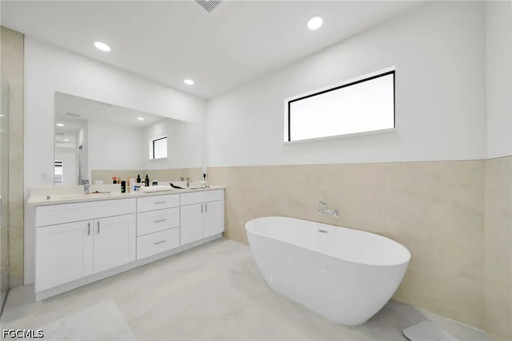 SW 34th Place Cape Coral, FL 33991