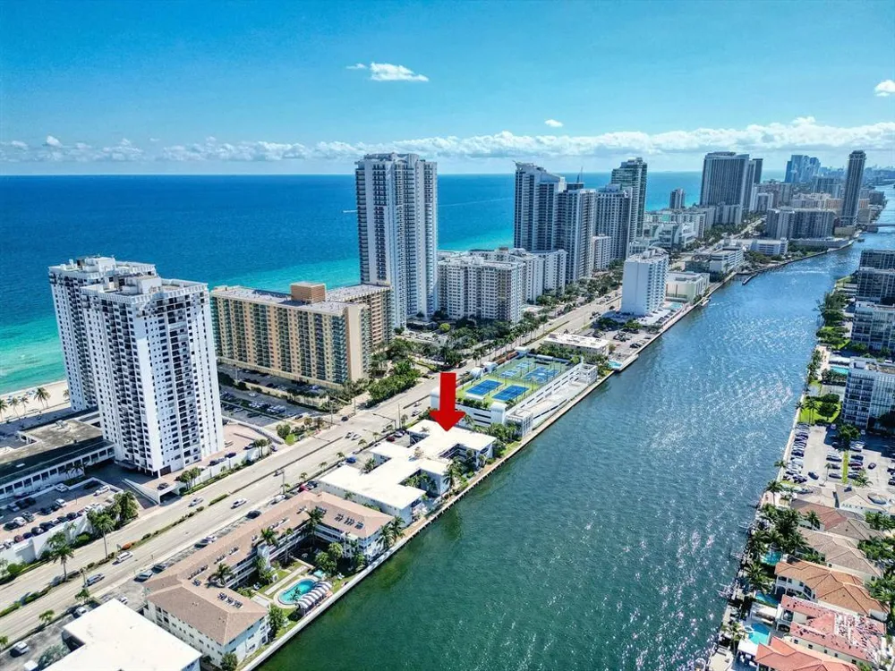 2600 S OCEAN DRIVE #S303 Hollywood, FL 33019