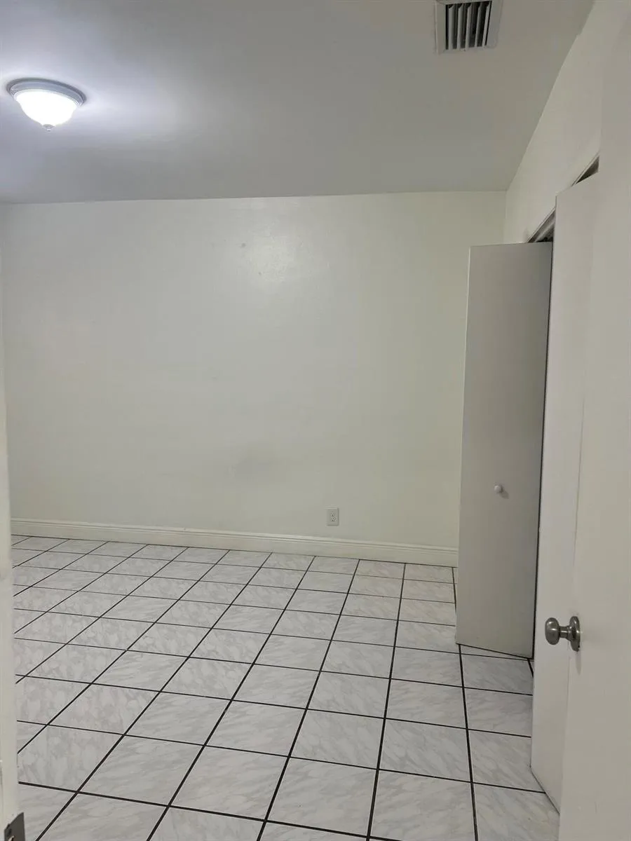 2600 S OCEAN DRIVE #S303 Hollywood, FL 33019